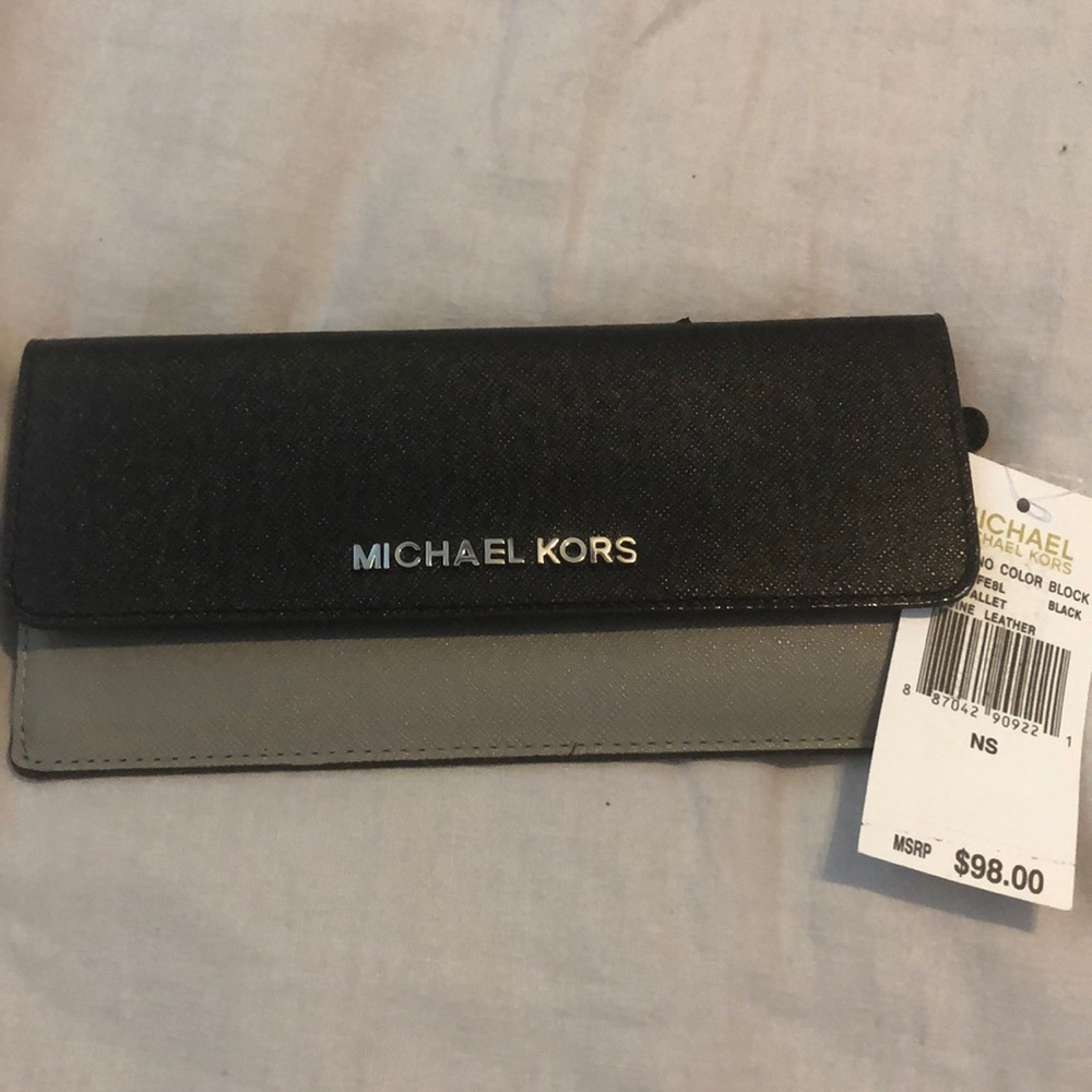 MICHAEL Michael Kors wallet - Picture 2 of 6